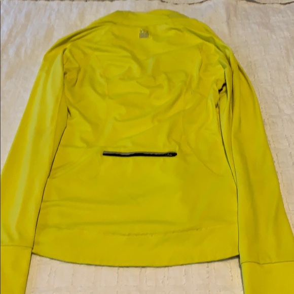 Active/Running Jacket - Picture 3 of 6